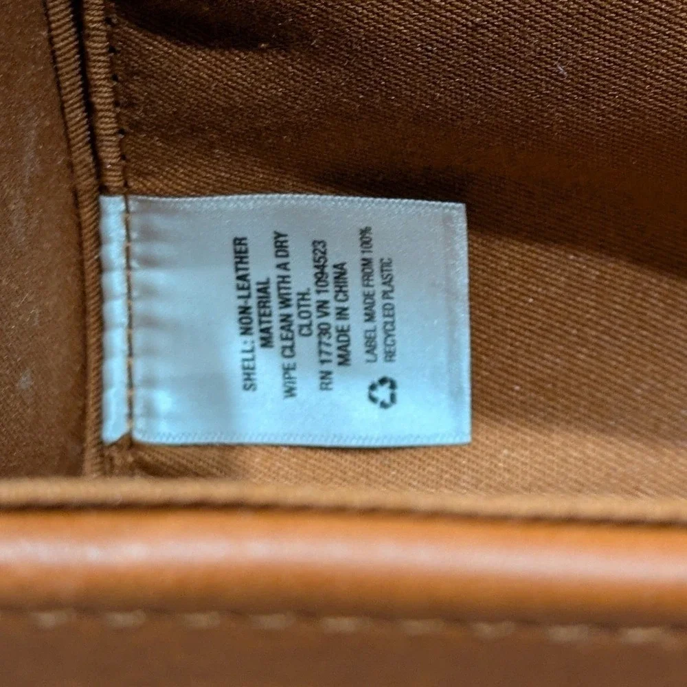 Universal Thread Barrel Crossbody Bag Women OS Brown Faux Leather Ring Closure‎